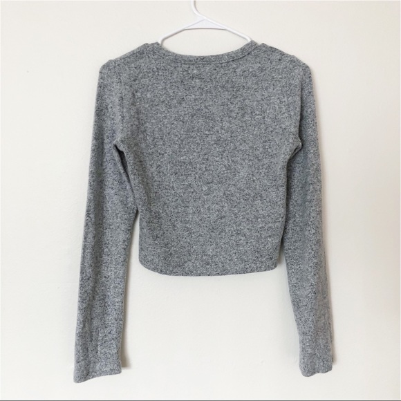 Zara Gray Fitted Cropped Knit Sweater - Picture 2 of 3